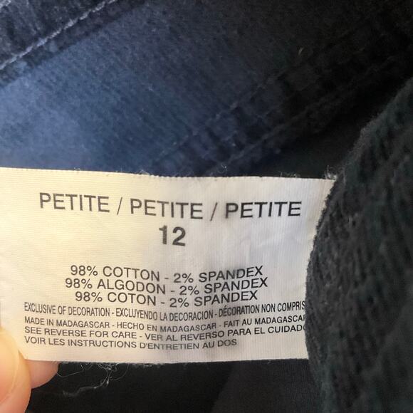 Gloria Vanderbilt Women Corduroy Pants size 12Petite Black Mid Rise Straight Fit - Picture 9 of 10